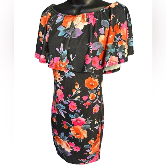 CLUB L London Colorful Floral Bodycon Dress - Picture 3 of 6